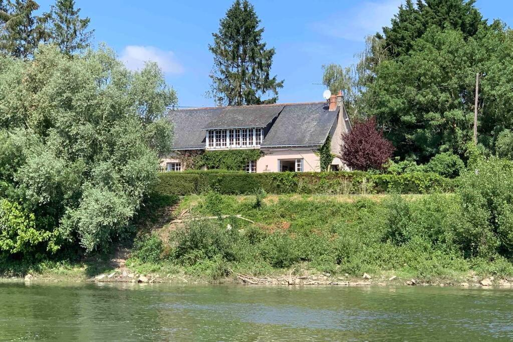 Behuard : Maison Vue Loire Exterior photo
