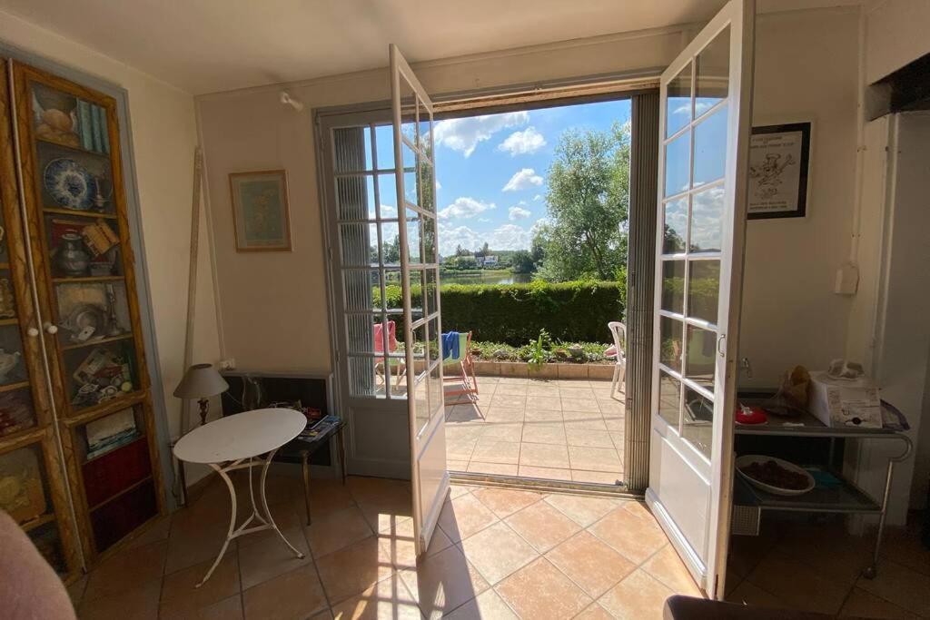 Behuard : Maison Vue Loire Exterior photo